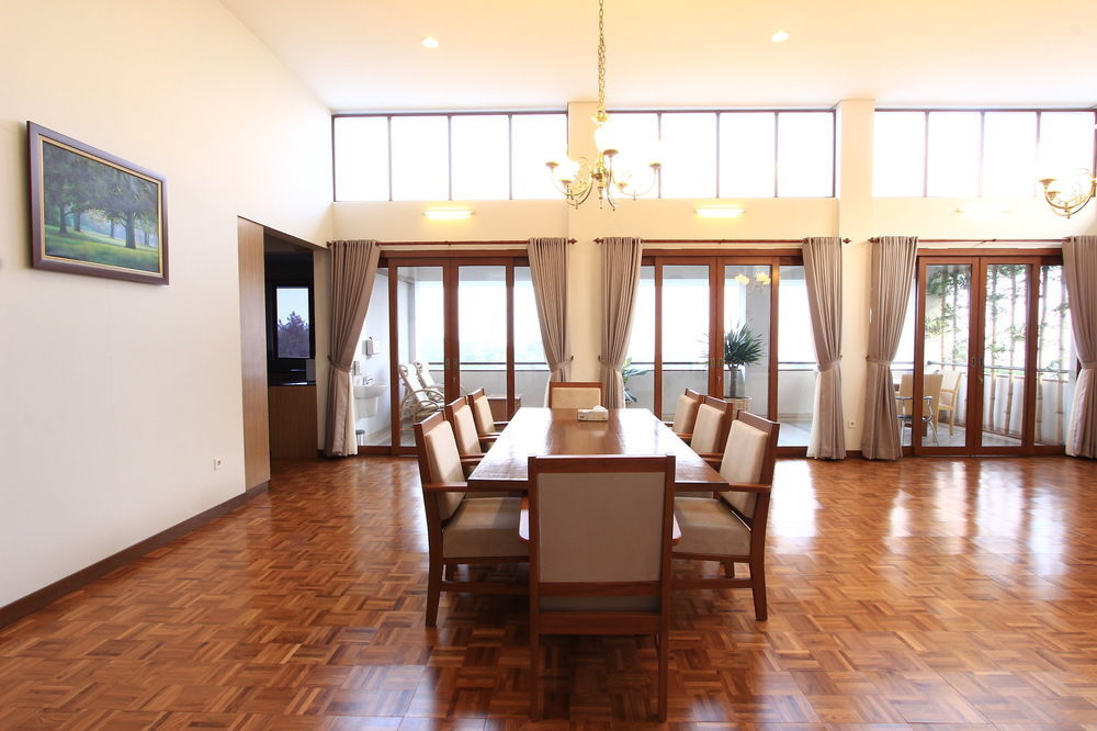 Family Only Amazing City View Villa - De Reiz Firen Syariah Bandung Exterior photo